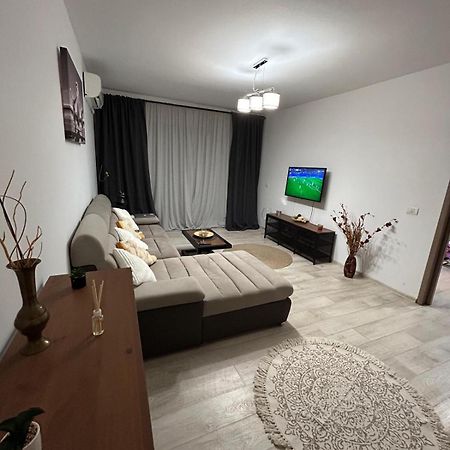 Cozy Apartment 130E By Plaza Бухарест Экстерьер фото
